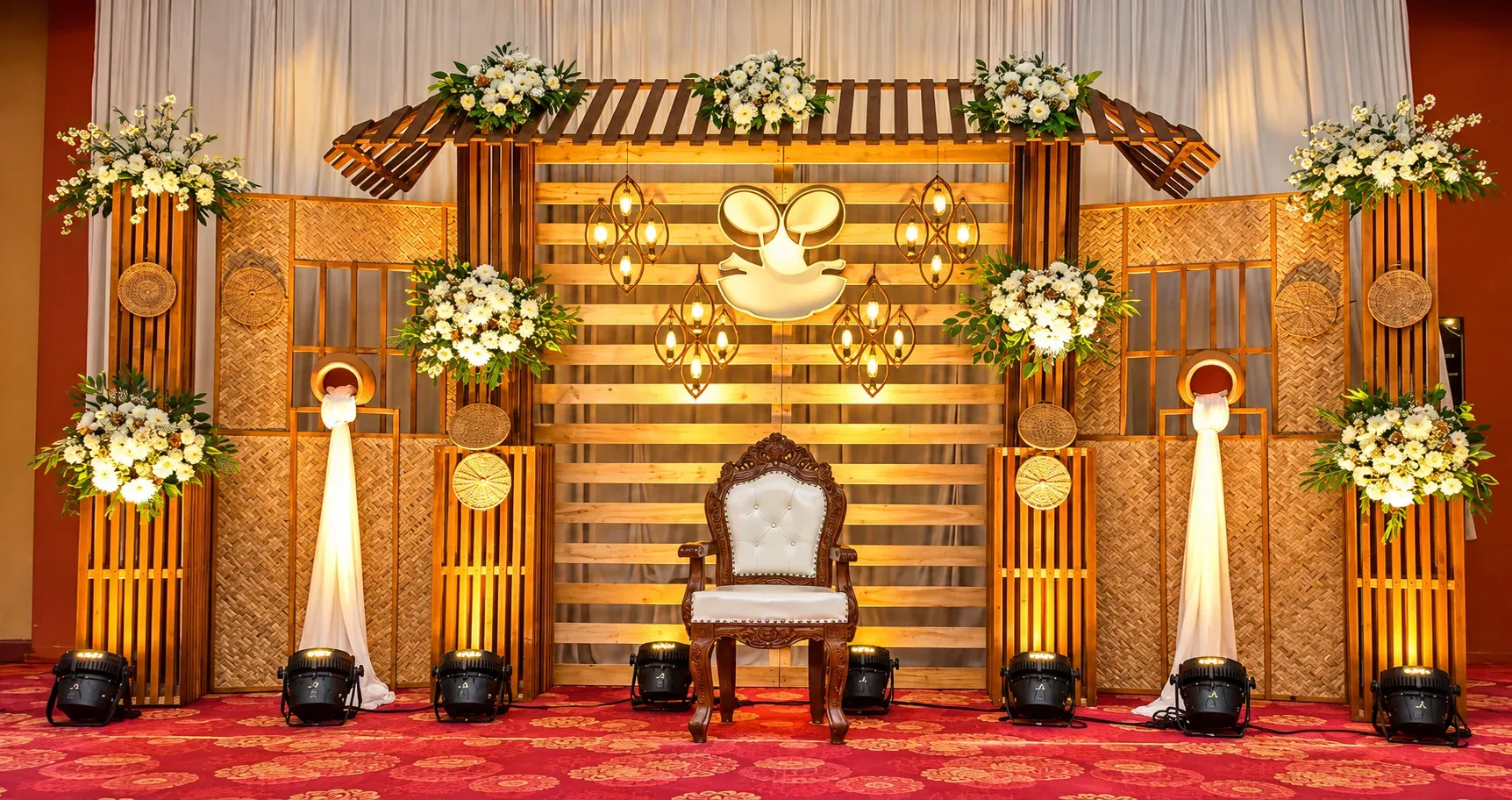 Roce Stage Golden Panels, Roce Ceremony, Lobo Events Karkala